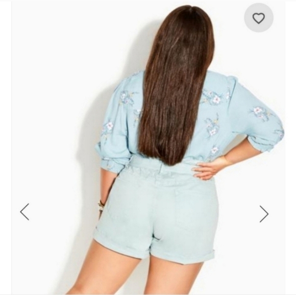 Like new City chic teal belted shorts 16 - Picture 2 of 5